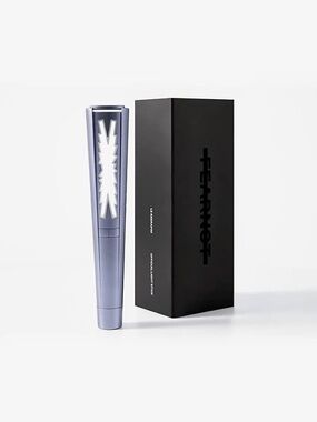 New in Box Le Sserafim light stick